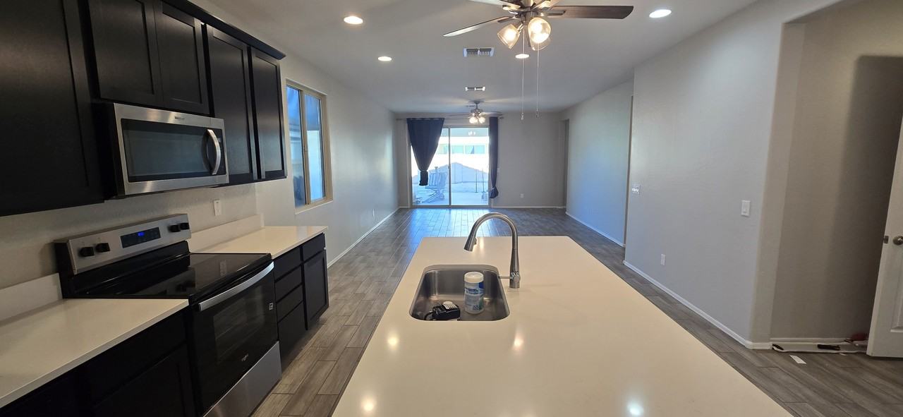 1724 W Hopi Dr #1 - Photo 4 of 16