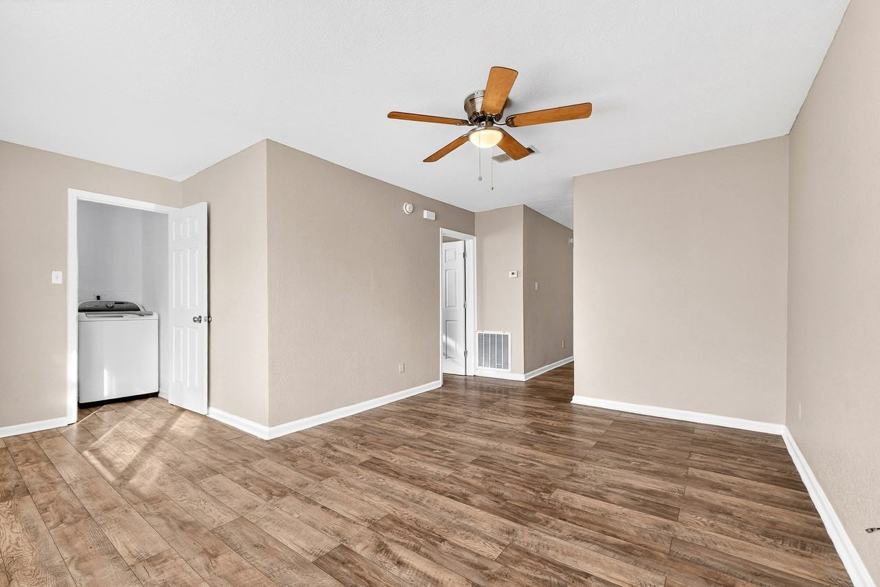 905 Parmer Ave #A - Photo 3 of 12