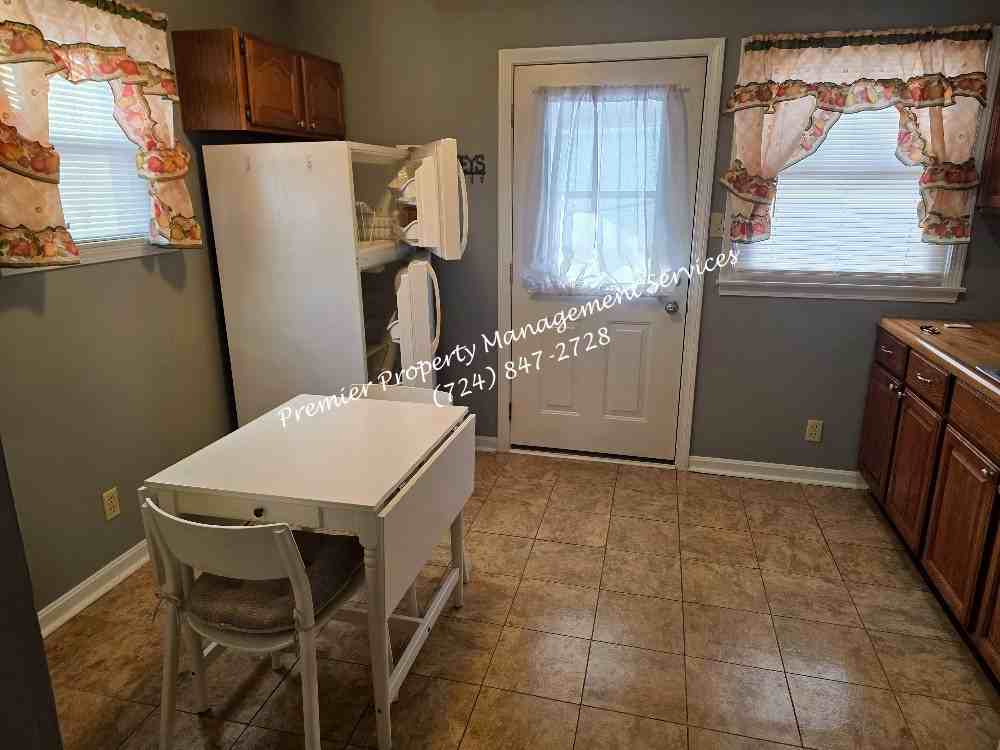 1176 March St #1 - Photo 4 of 11