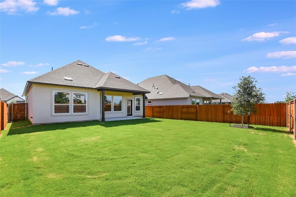 108 Rocking Chair Dr #1 - Photo 3 of 8