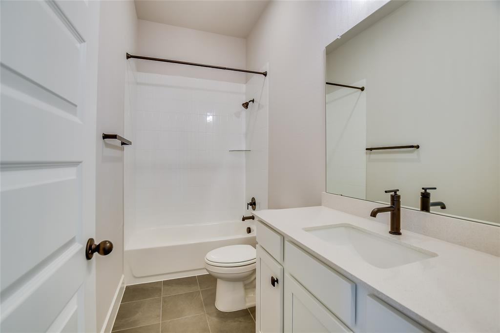 108 Rocking Chair Dr #1 - Photo 6 of 8