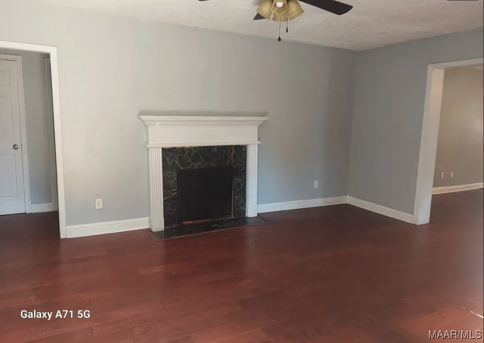 114 Stuart St #1 - Photo 4 of 5