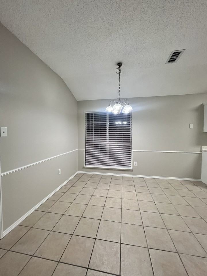 6542 88th St #1 - Photo 6 of 20