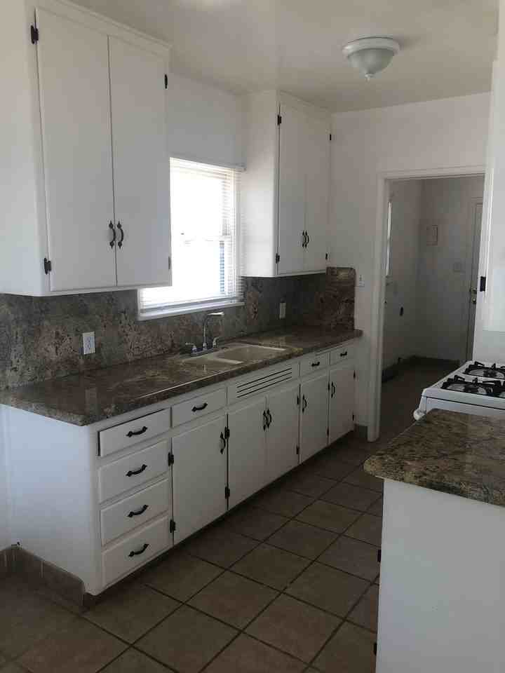 2110 Carrere St #A - Photo 3 of 10