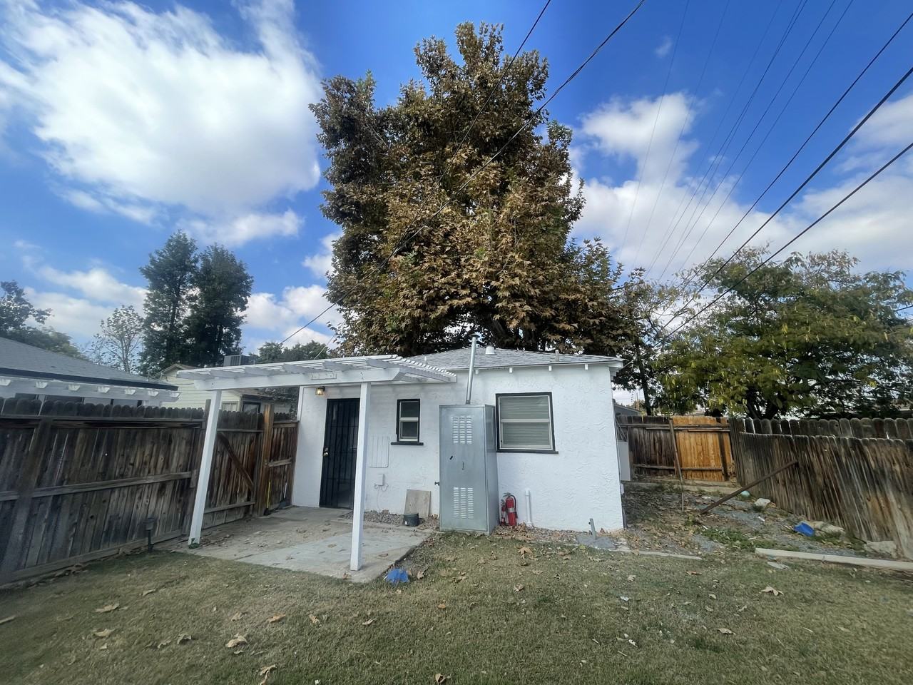 2110 Carrere St #A - Photo 7 of 10