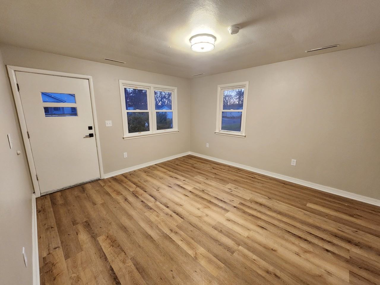 120 W Forest Ave #1 - Photo 2 of 20