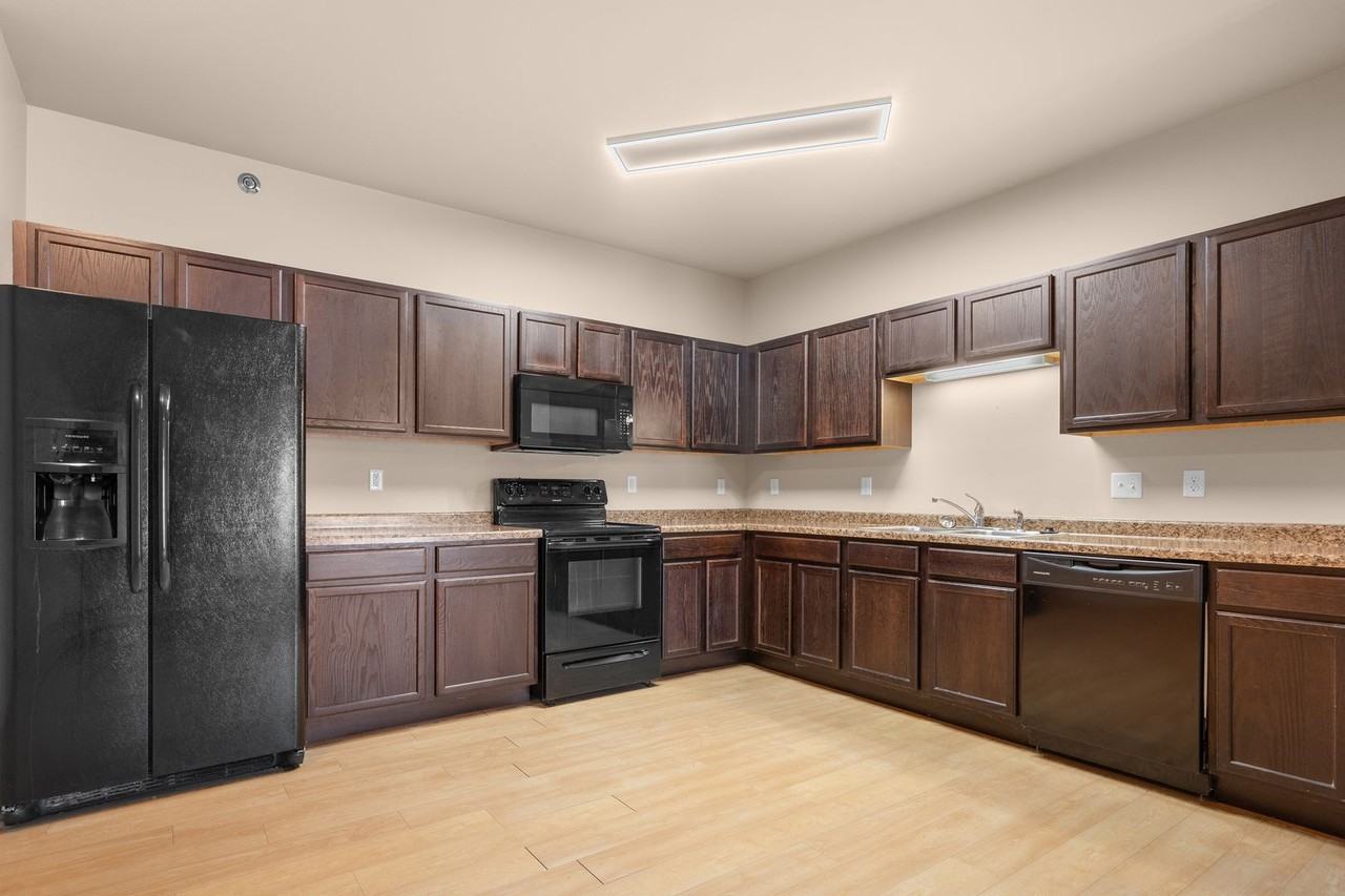 Stonebridge Villas - Photo 4 of 44