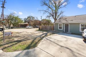 featured image of 901 901 / 903 Allen St