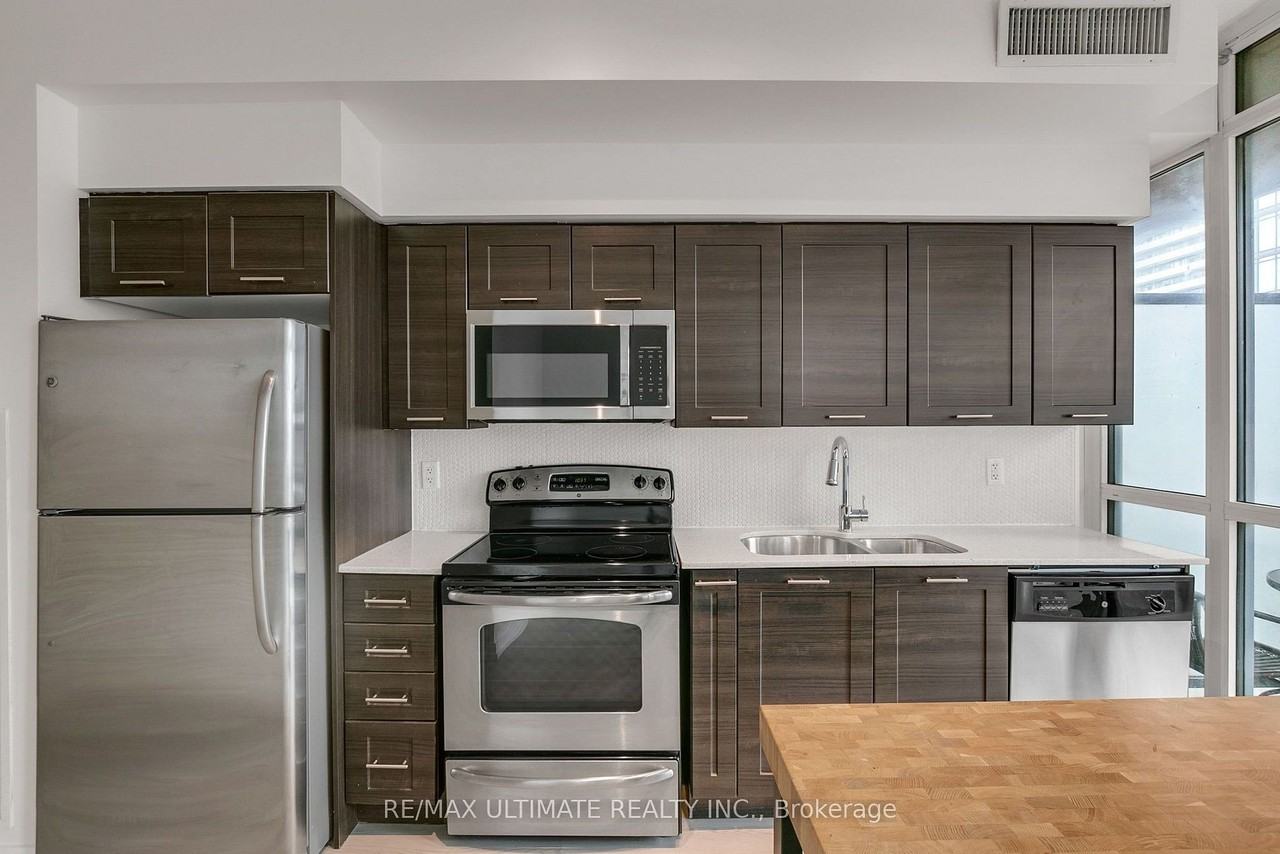 169 Fort York Boulevard #573 - Photo 2 of 7