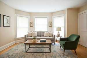 featured image of 2216 E Ivanhoe Pl