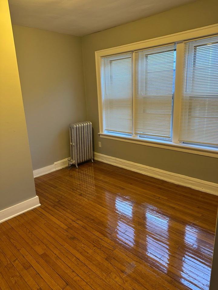 7942-44 S Champlain Ave - Photo 2 of 7