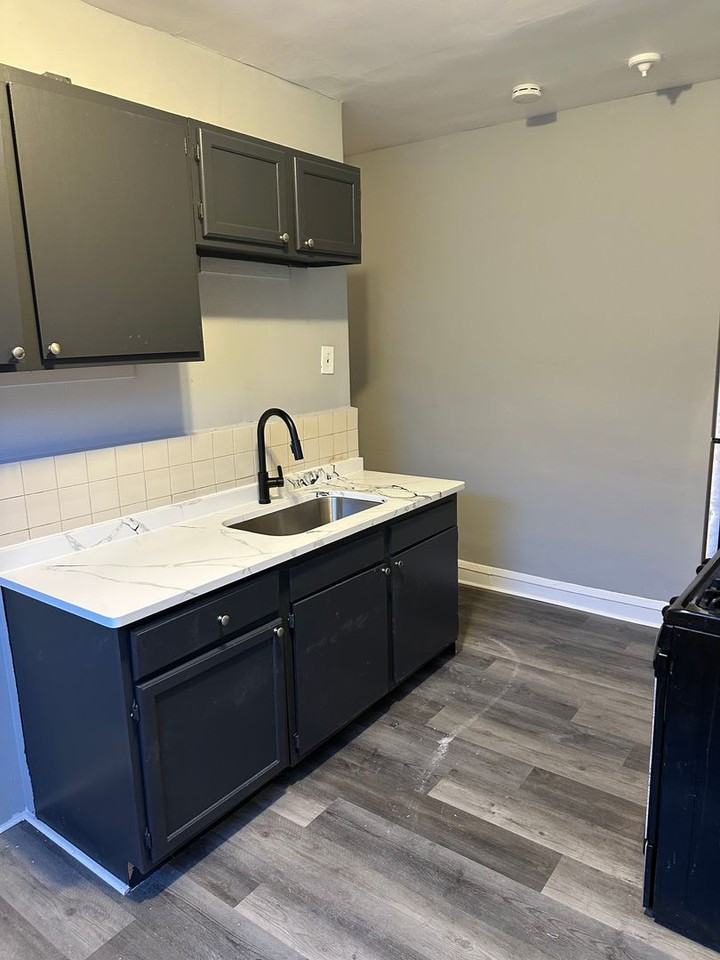 7942-44 S Champlain Ave - Photo 4 of 7