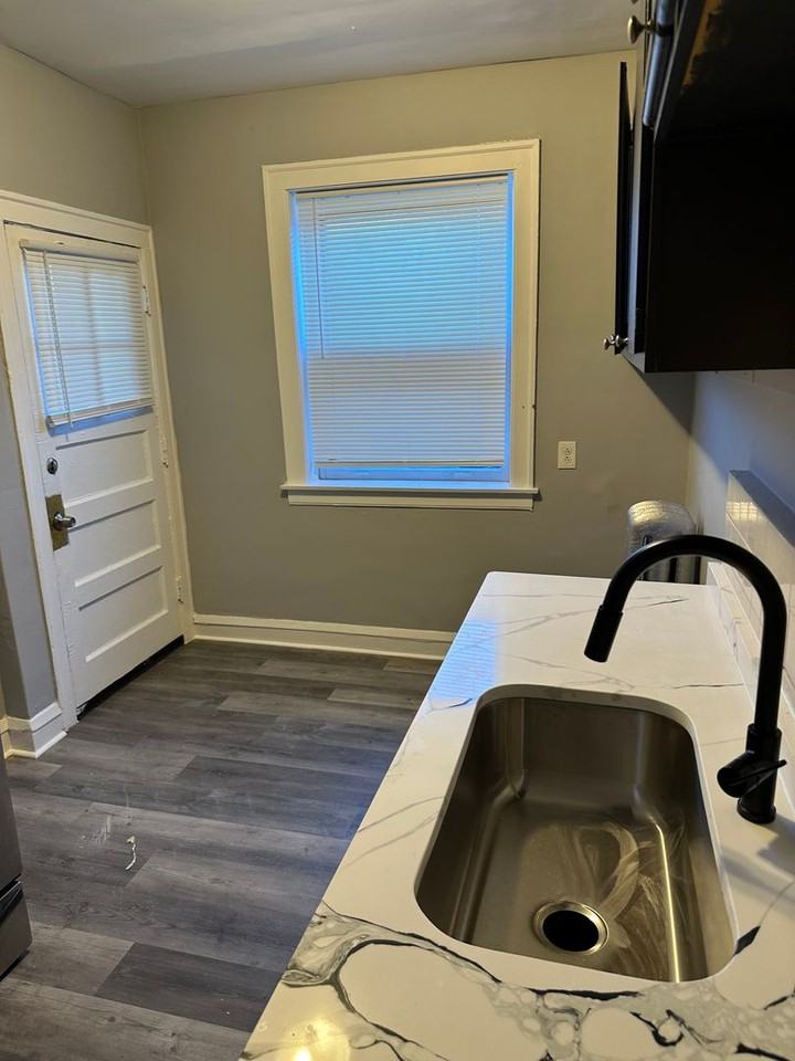 7942-44 S Champlain Ave - Photo 6 of 7