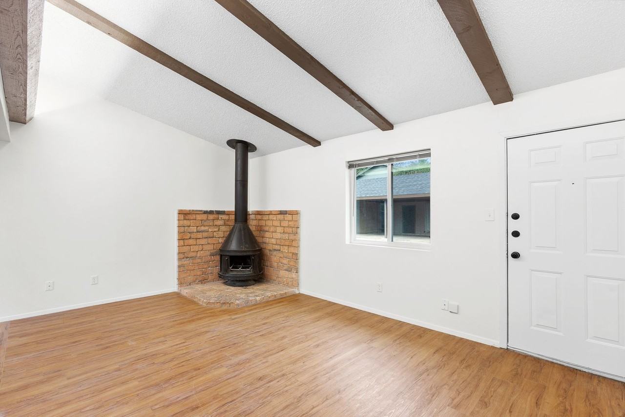 1118 1118/1120 Hazelton - 1118 Hazelton - Photo 6 of 18