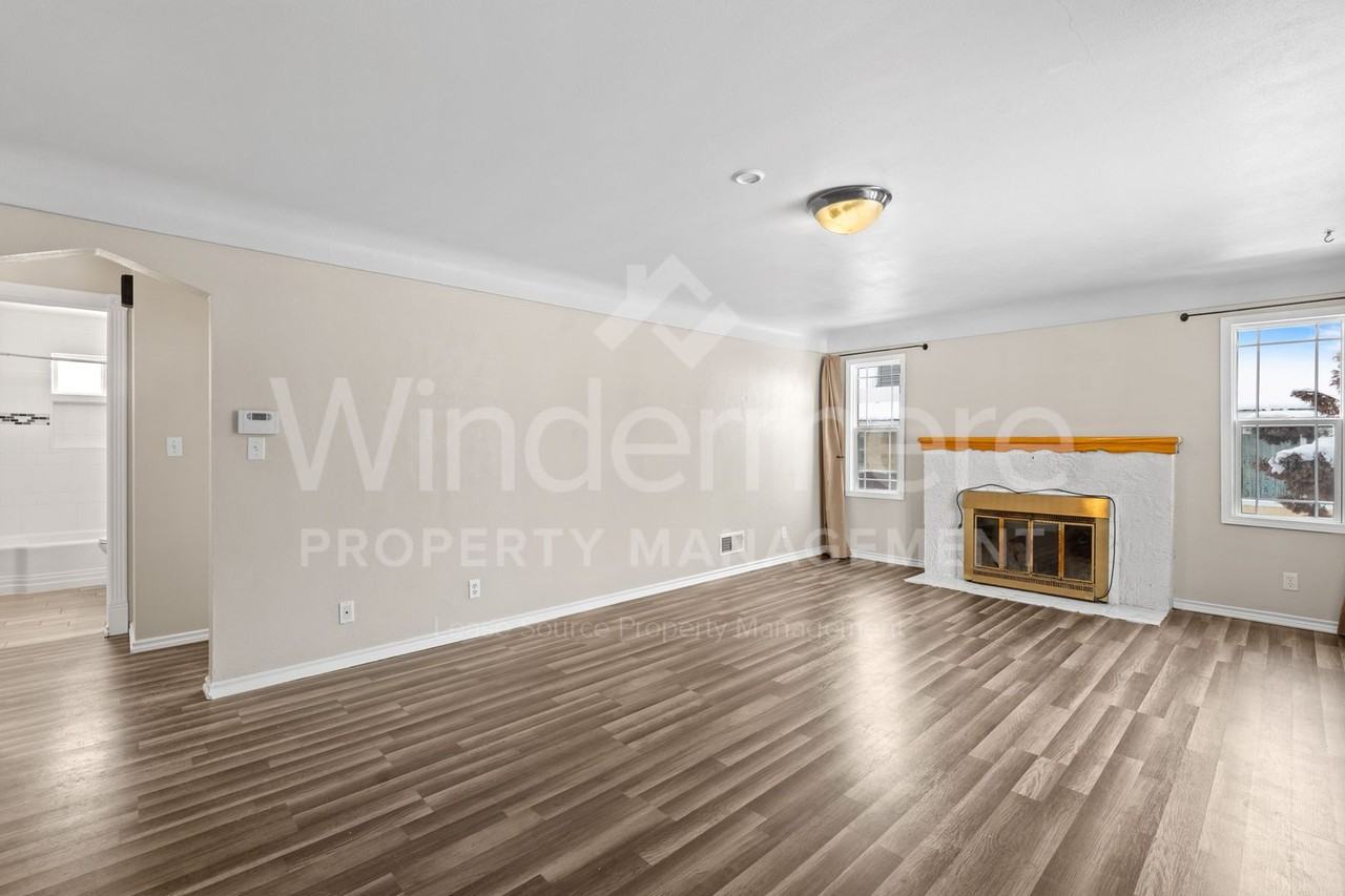 4224 N Walnut St - Photo 6 of 35