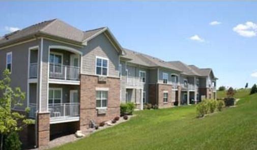 Hometown Grove Apartments - Photo 7 of 25