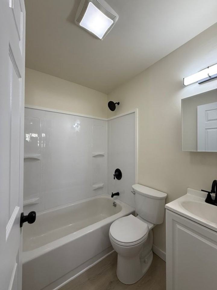 South Avenue Beacon - Photo 7 of 9