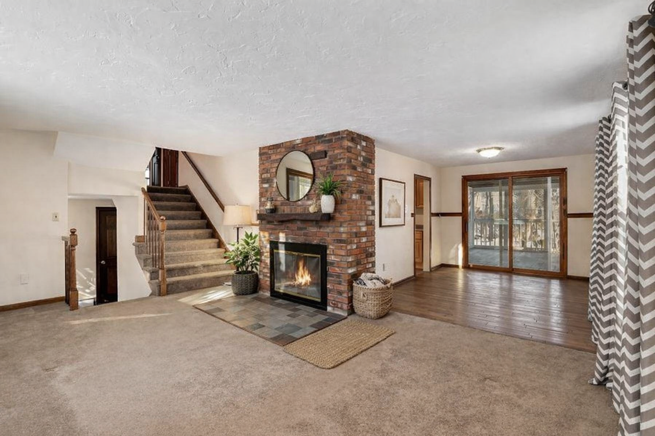 8 Dana Dr - Photo 4 of 37