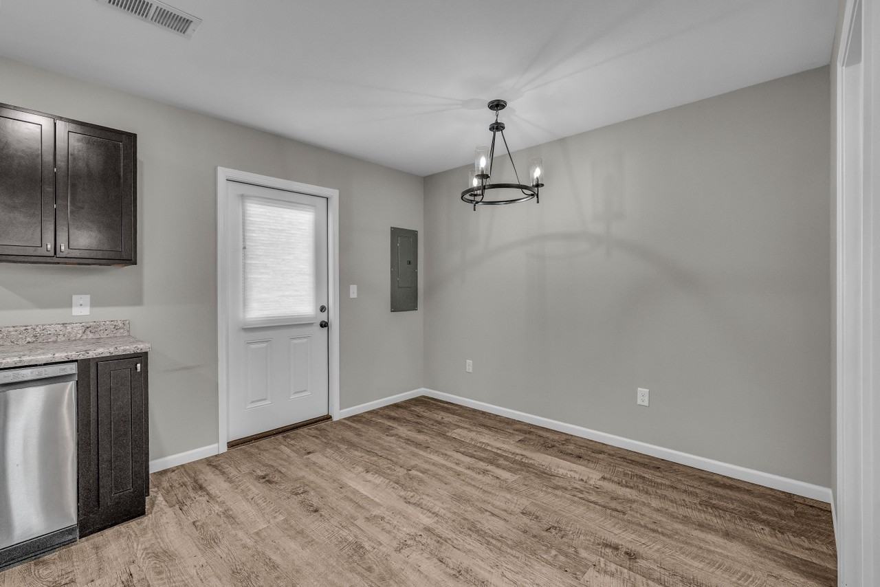 2700 Burke Ave #1503 - Photo 4 of 18