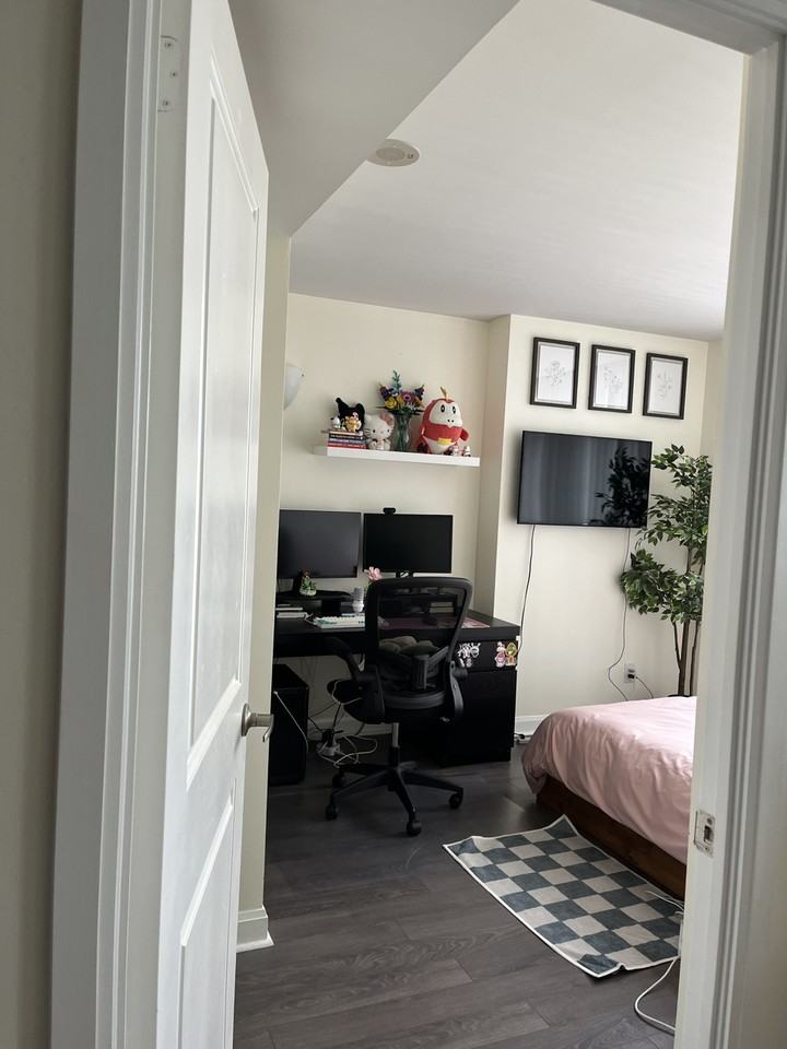 Michael Power Pl - Photo 3 of 12