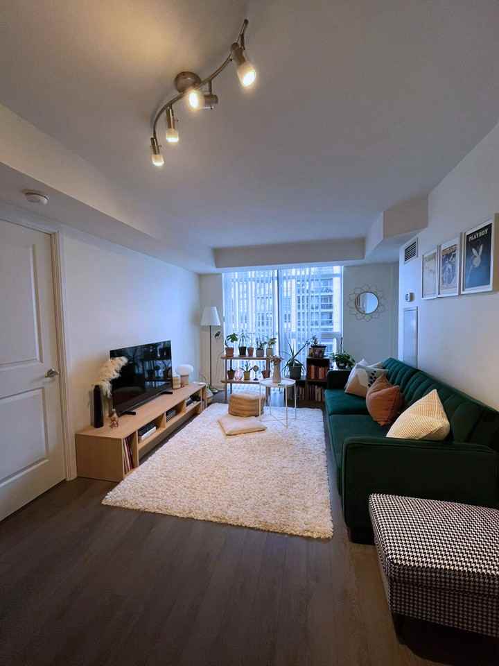 Michael Power Pl - Photo 7 of 12