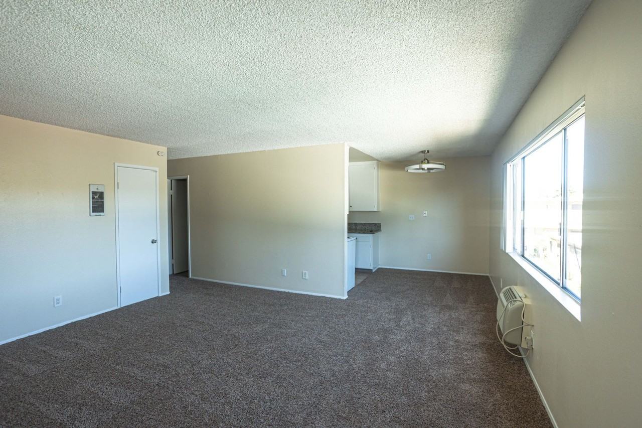 12330 Ninth St. - Photo 5 of 26