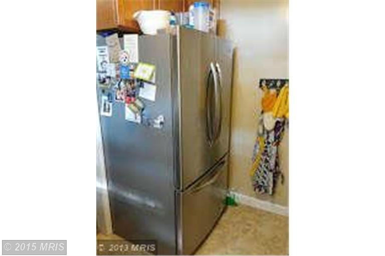 101 N George Mason Dr #101-2 - Photo 2 of 10