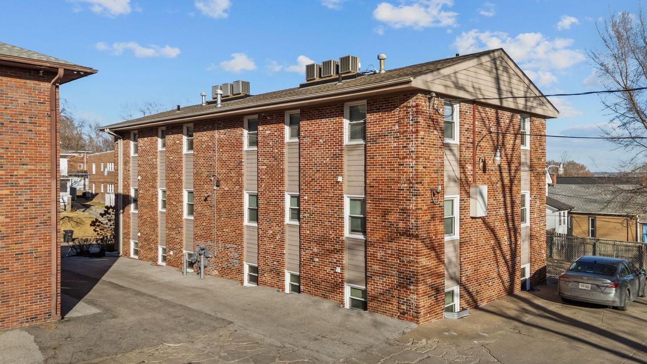 The Shuttle - Photo 2 of 3