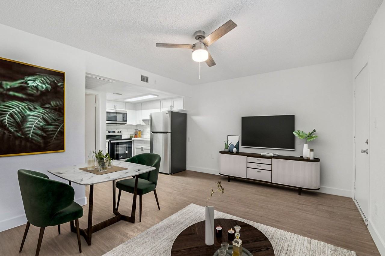 Aster on University - Photo 2 of 50