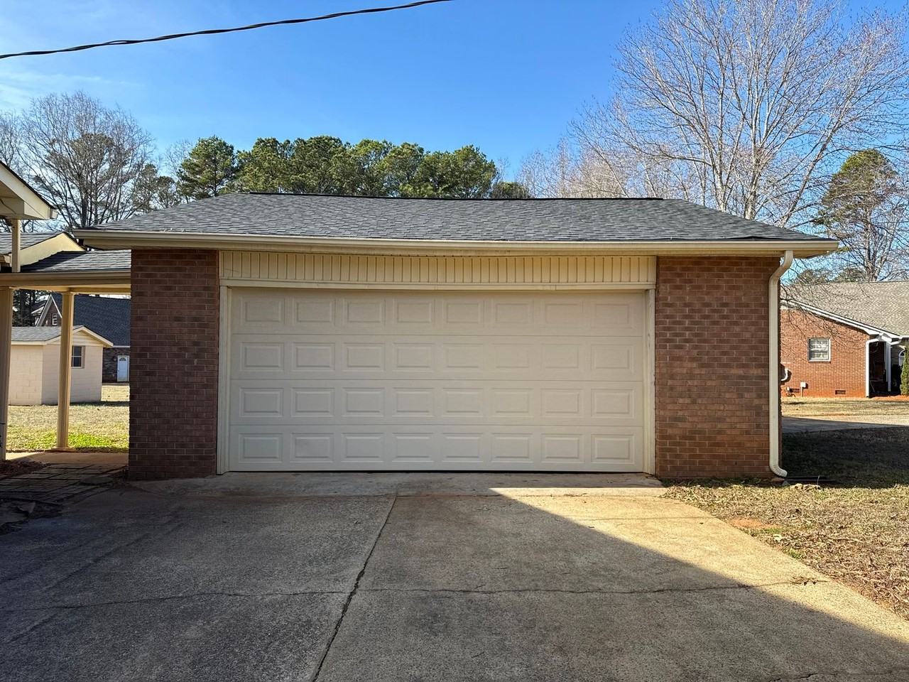 760 Goudlock Rd - Photo 5 of 25