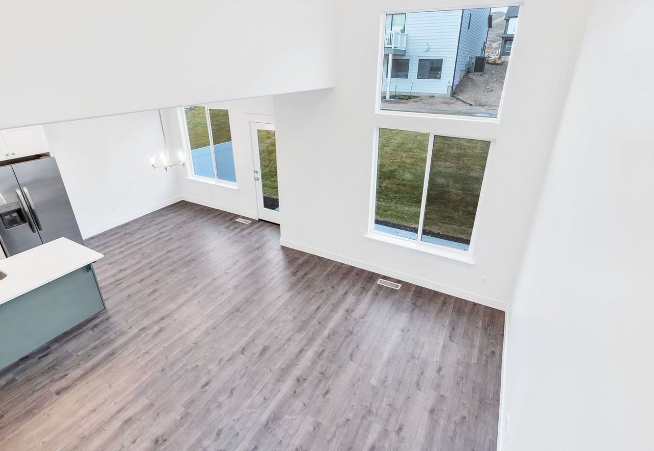 2833 N Red Velvet Ln - Photo 2 of 12