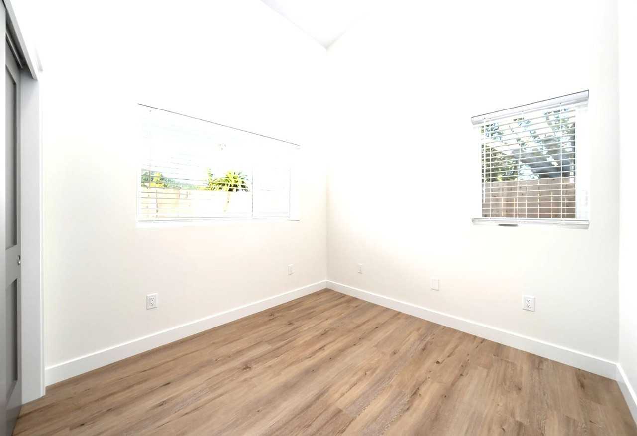 133 & 135 Foothill - Photo 6 of 18