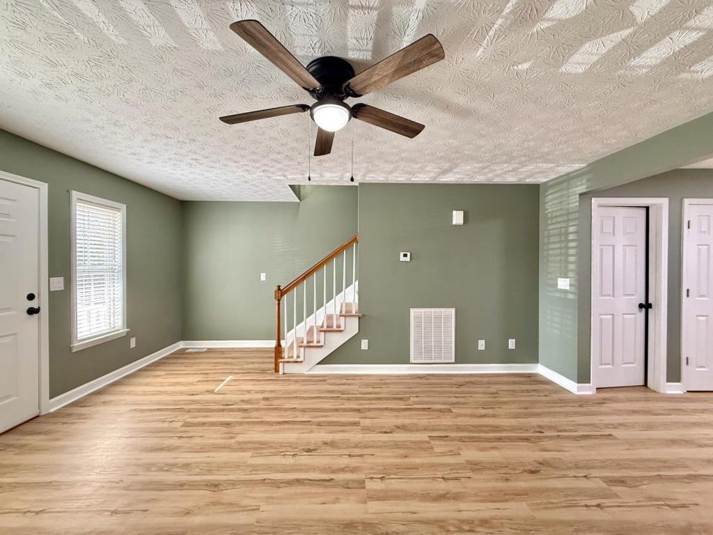 3875 Erwin Hwy - Photo 3 of 15