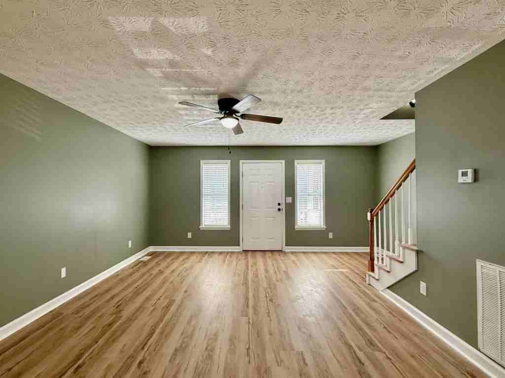 3875 Erwin Hwy - Photo 5 of 15