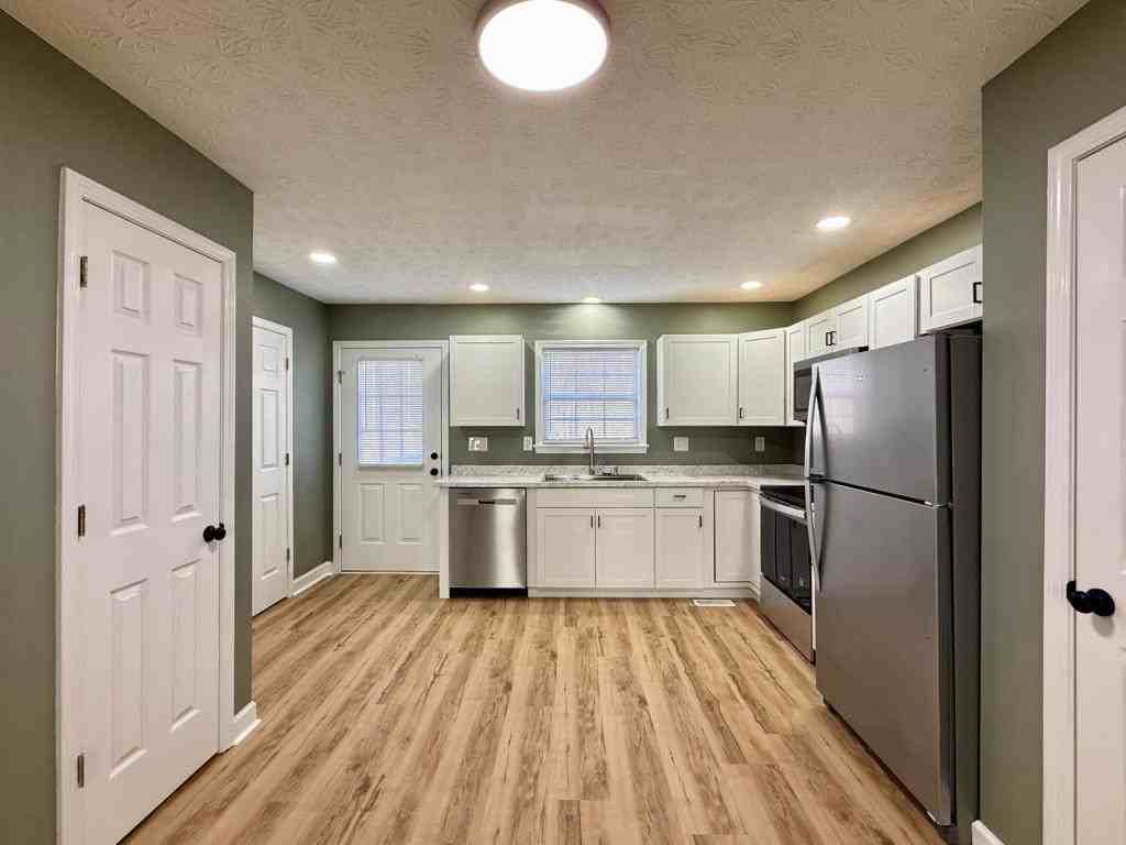 3875 Erwin Hwy - Photo 7 of 15