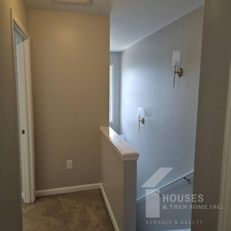 203 Chardon Pl - Photo 7 of 22