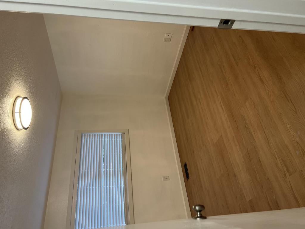 17450 Se Mill St - Photo 4 of 11