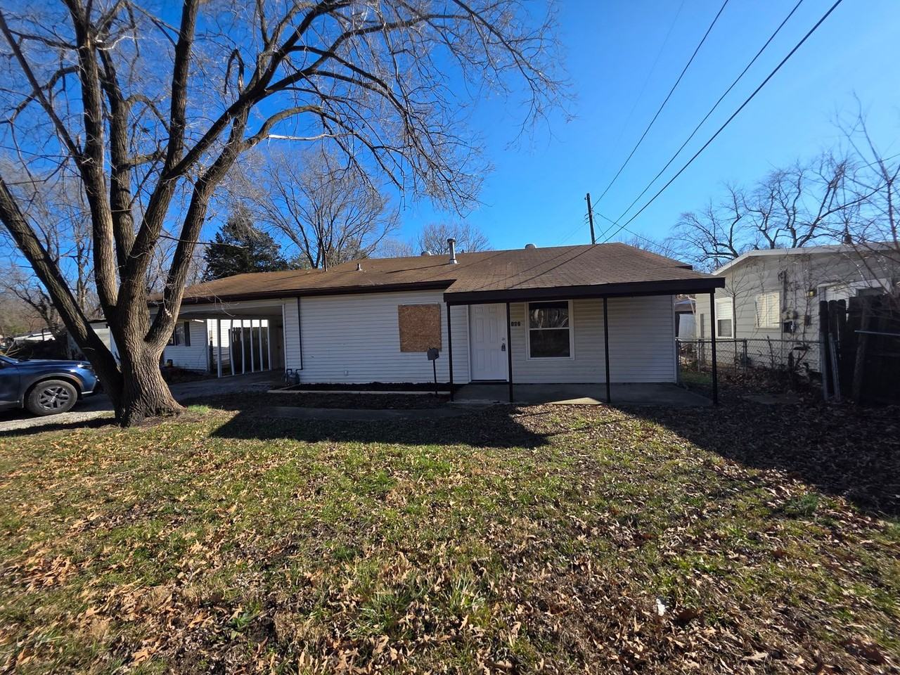 302 Saint Leonard Dr - Photo 2 of 10