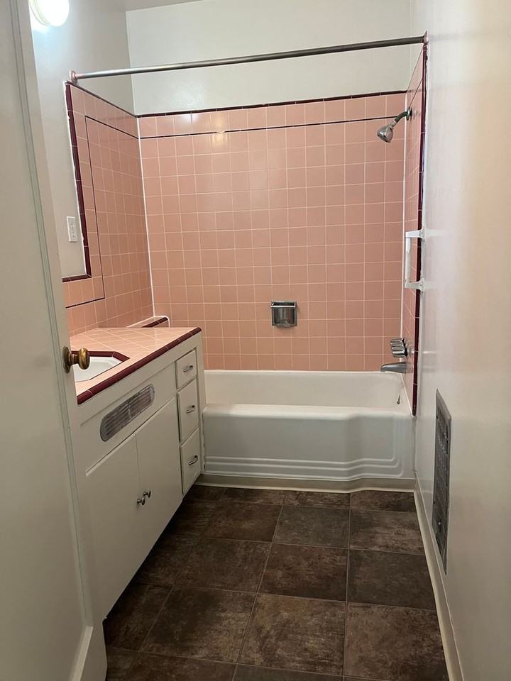 2908 Sunset Ave - Photo 5 of 9