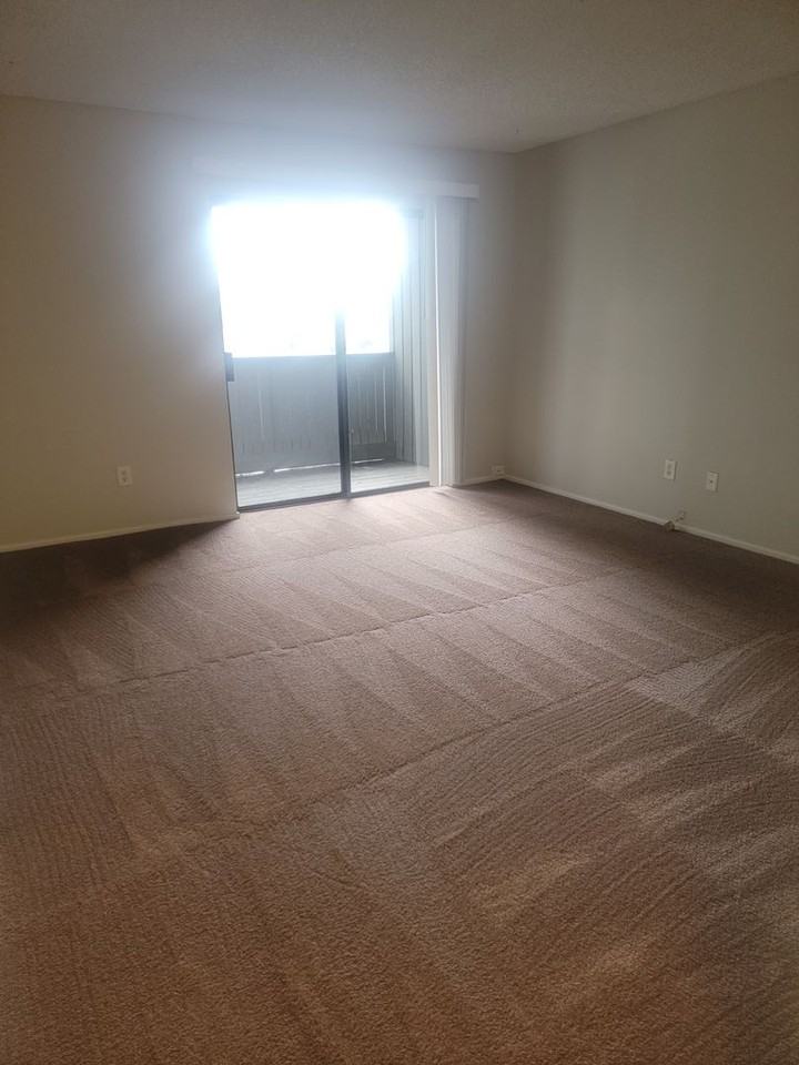 6111 N 15th St #H205 - Photo 7 of 20