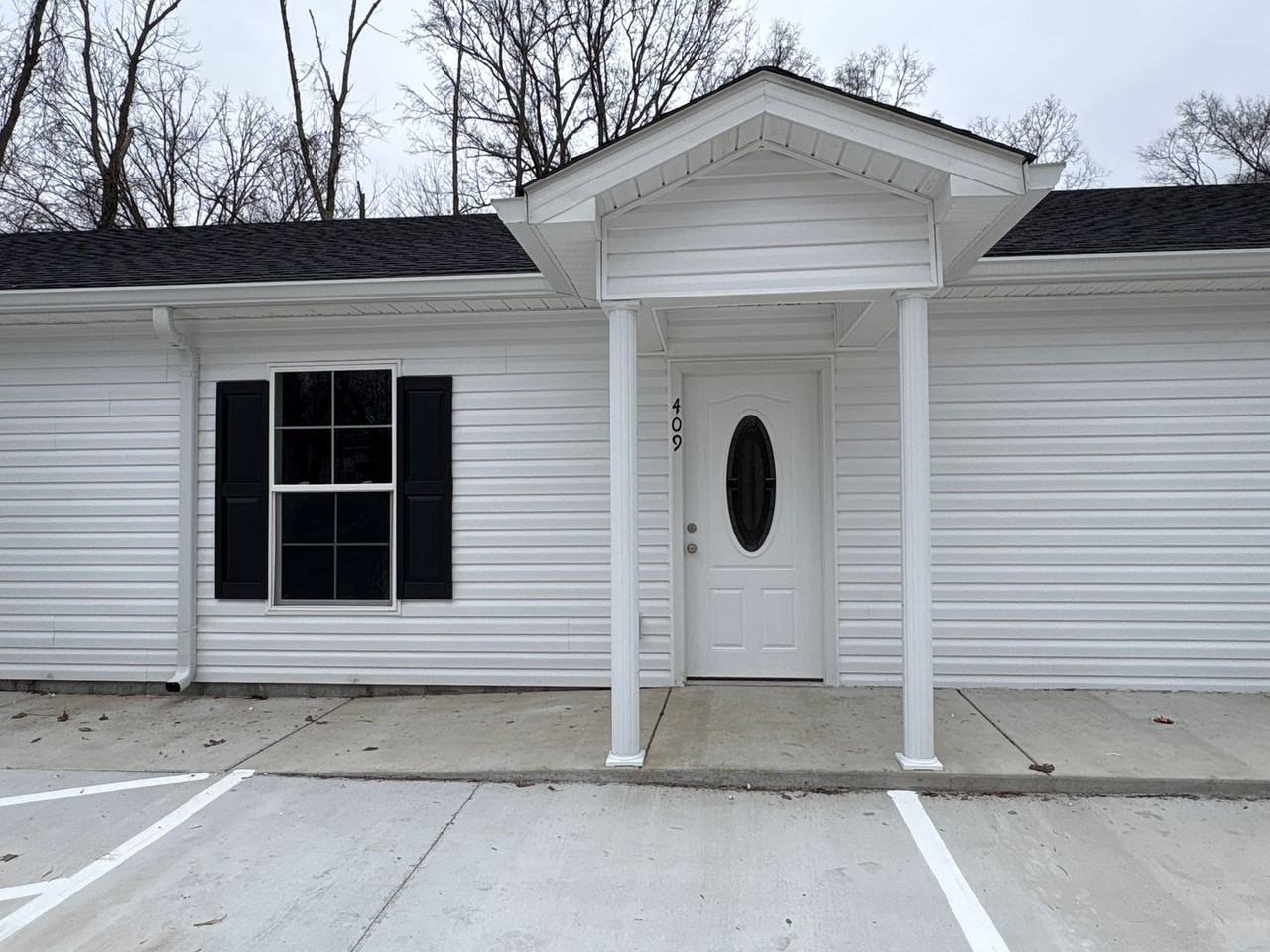 409 W Waggoner St - Photo 3 of 17