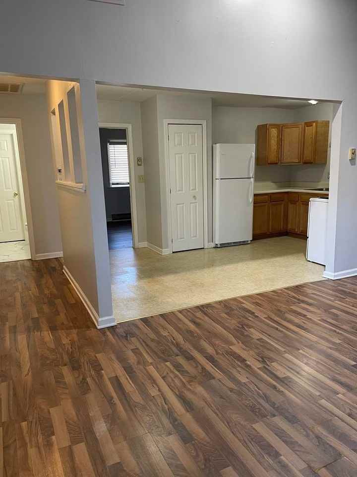 835 Longstreet Rd - Photo 5 of 8