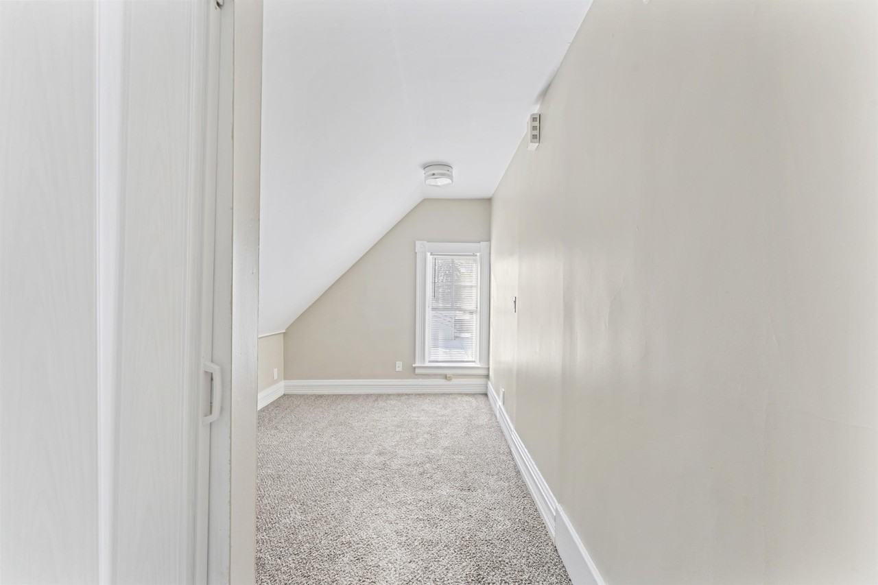 71 Grand Ave - Photo 5 of 12