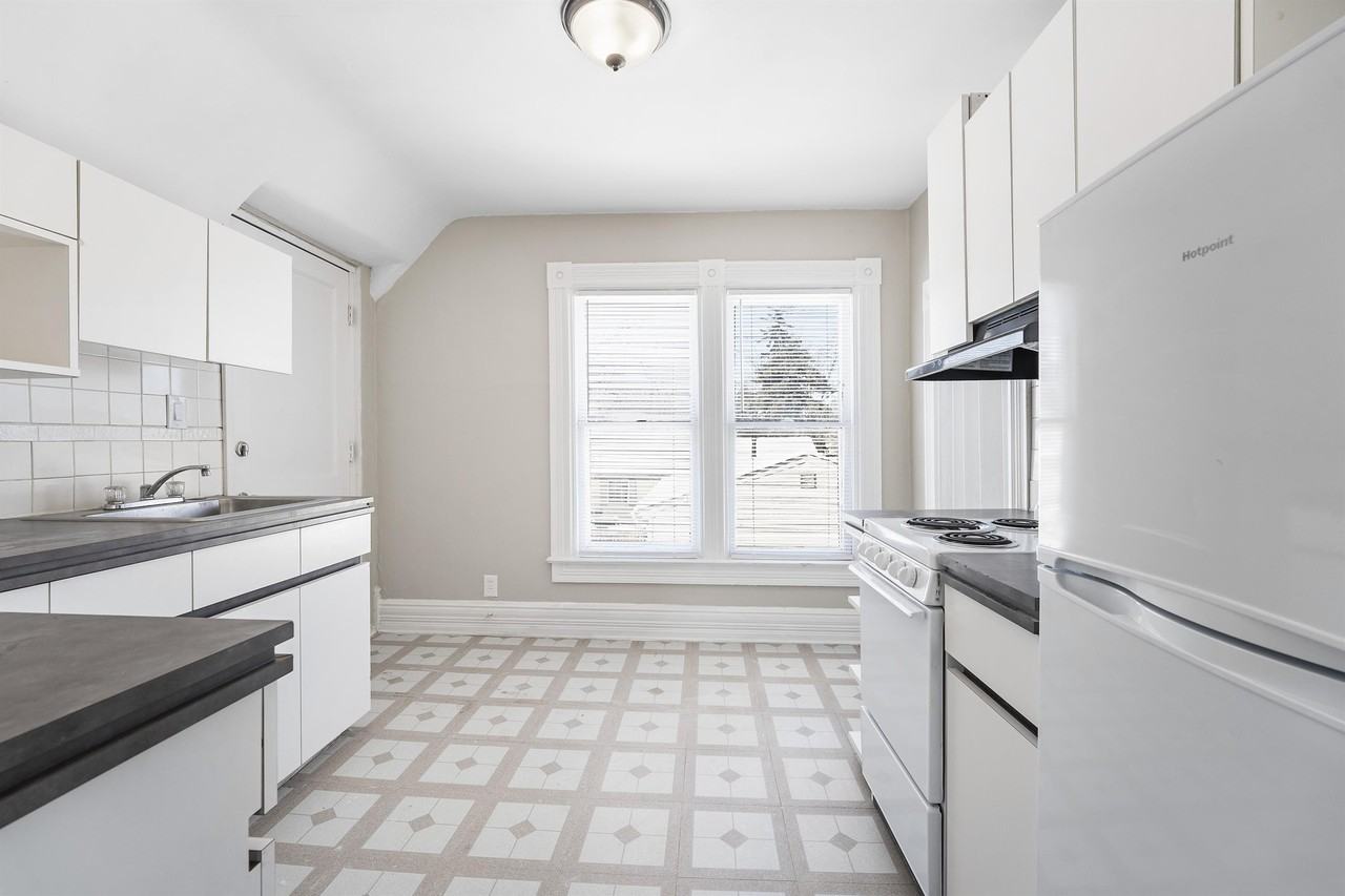 71 Grand Ave - Photo 7 of 12