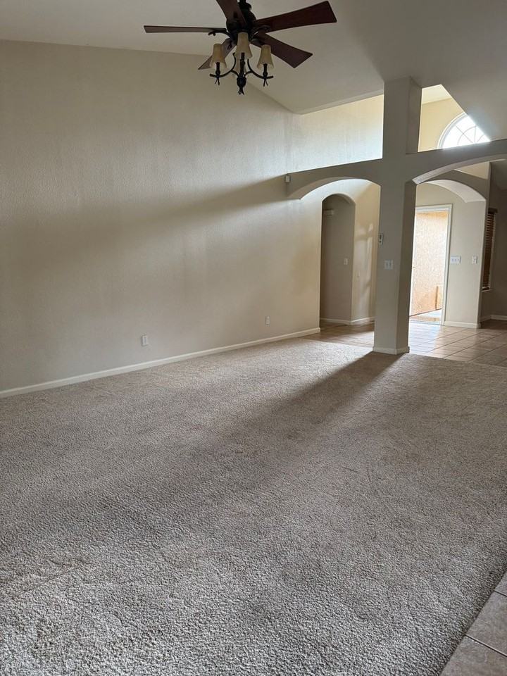 2829 Desert Ranch Way - Photo 4 of 16