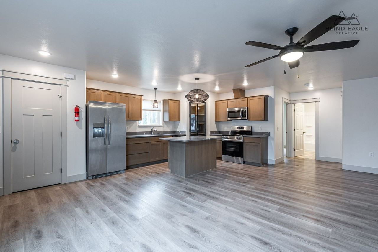 Spruce Ave. - Photo 4 of 22