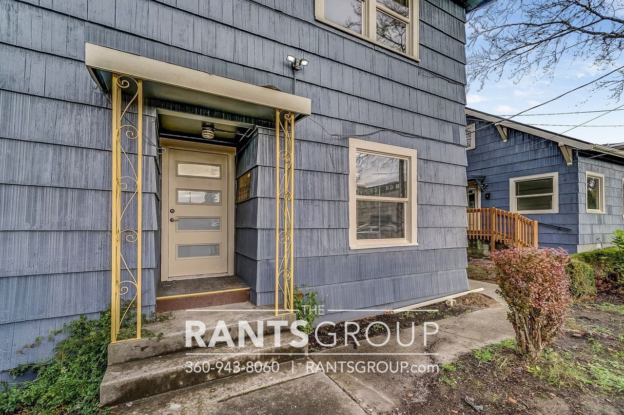 1-bedroom, 1-bathroom apartment located in a prime area close to downtown Olympia! - Photo 2 of 7