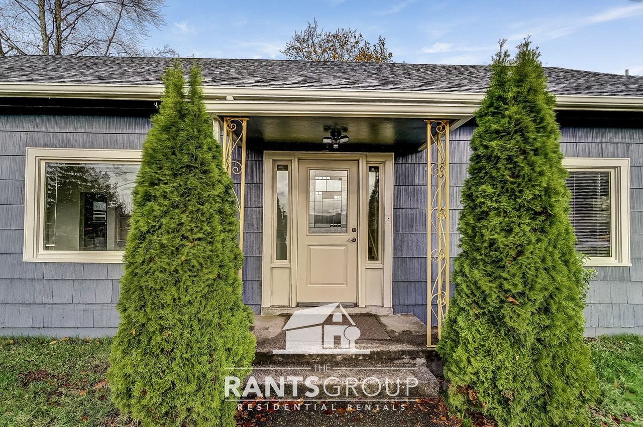 1-bedroom, 1-bathroom apartment located in a prime area close to downtown Olympia! - Photo 5 of 7