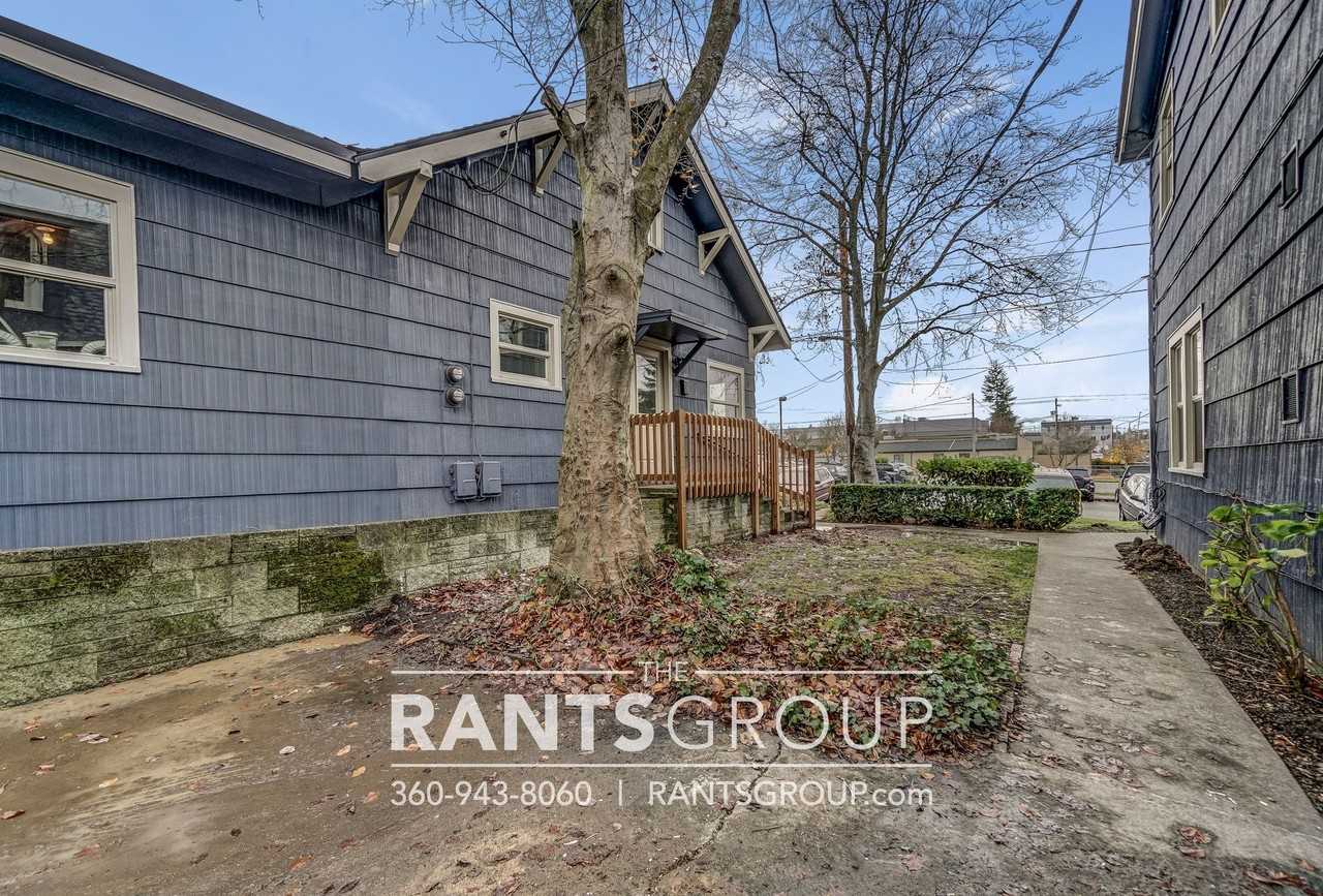 1-bedroom, 1-bathroom apartment located in a prime area close to downtown Olympia! - Photo 7 of 7