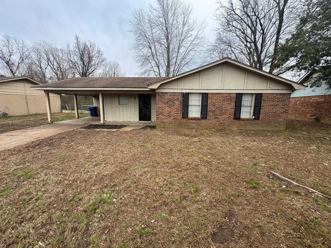 5493 Adams Cir - Photo 2 of 22